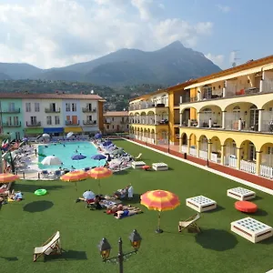  Apartment Giardino Dei Colori Dianella Pool Relax &family Friendly